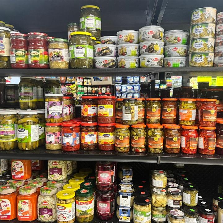 Vente produits divers Montréal-Est